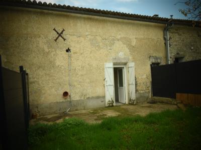 For sale Anais NORD (communes au Nord d'Angoulme) 4 rooms 80 m2 Charente (16560) photo 0