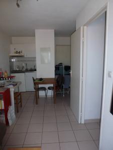 For sale Narbonne 2 rooms 28 m2 Aude (11100) photo 2