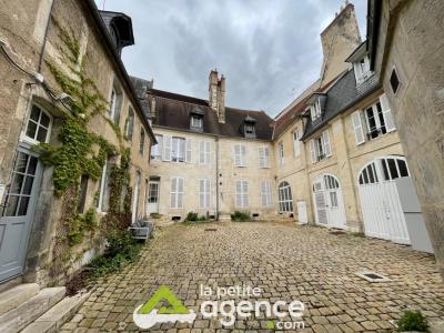 For sale Bourges 550 m2 Cher (18000) photo 0
