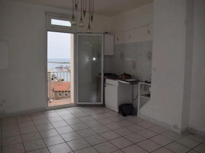 For sale Sete 2 rooms 36 m2 Herault (34200) photo 2