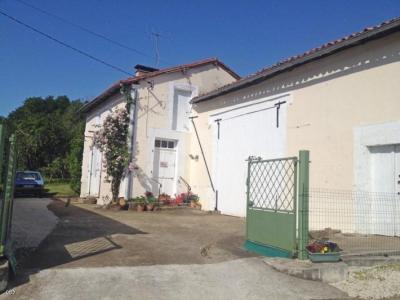 For sale Adjots CHAMPAGNE-MOUTON 4 rooms 73 m2 Charente (16700) photo 0