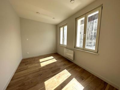 For sale Lille 4 rooms 75 m2 Nord (59800) photo 4