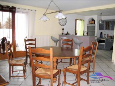 For sale Chateaumeillant 6 rooms 138 m2 Cher (18370) photo 4