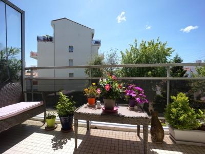 For sale Royan 4 rooms 80 m2 Charente maritime (17200) photo 1