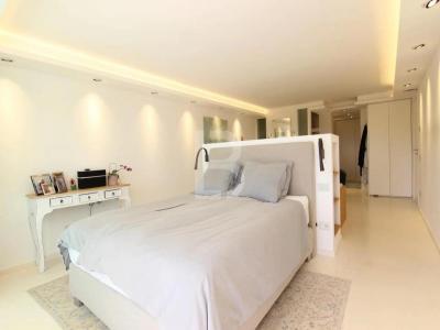 For sale Vallauris 4 rooms 181 m2 Alpes Maritimes (06220) photo 4