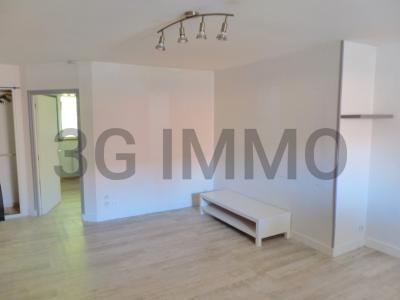 For sale Meru 2 rooms 61 m2 Oise (60110) photo 2