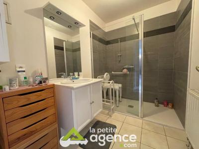 For sale Bourges 4 rooms 120 m2 Cher (18000) photo 2
