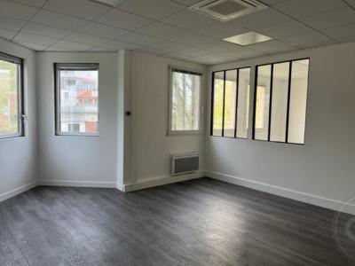 Louer Bureau 110 m2 Nanterre