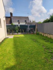 For rent Cauffry 6 rooms 125 m2 Oise (60290) photo 2