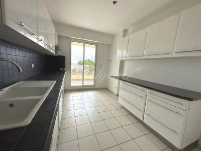 For sale Nice 4 rooms 104 m2 Alpes Maritimes (06200) photo 3