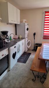 For sale Castres 13 rooms 220 m2 Tarn (81100) photo 3