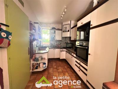 For sale Saint-doulchard 6 rooms 105 m2 Cher (18230) photo 3