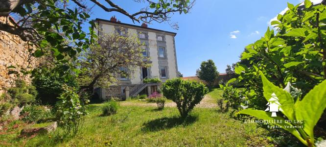 For sale Yssingeaux 9 rooms 261 m2 Haute loire (43200) photo 0