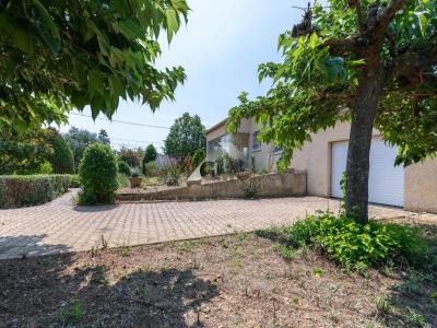 For sale Paulhan 4 rooms 93 m2 Herault (34230) photo 2