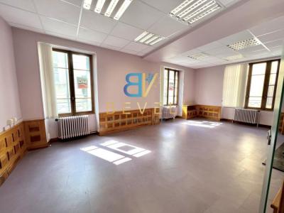 For sale Saint-jean-de-maurienne 9 rooms 295 m2 Savoie (73300) photo 0