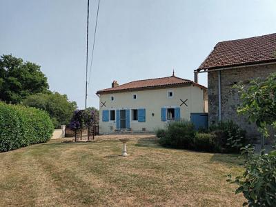 For sale Pleuville 4 rooms 133 m2 Charente (16490) photo 0