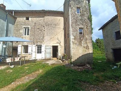 For sale Condac 4 rooms 100 m2 Charente (16700) photo 0