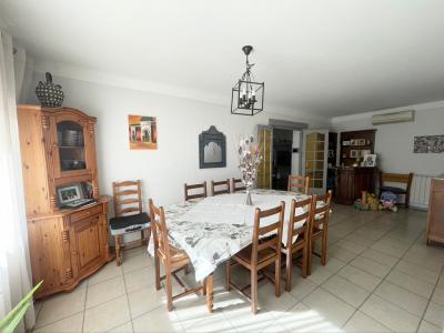 For sale Taillades 8 rooms 218 m2 Vaucluse (84300) photo 2