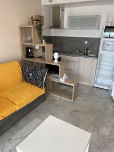 For sale CENTRE PORT 1 room 27 m2 Herault (34280) photo 2