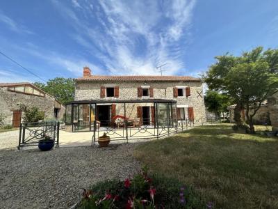 For sale Lhommaize 9 rooms 162 m2 Vienne (86410) photo 0