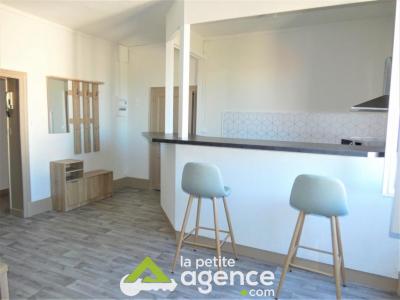 For rent Montlucon 1 room 26 m2 Allier (03100) photo 0