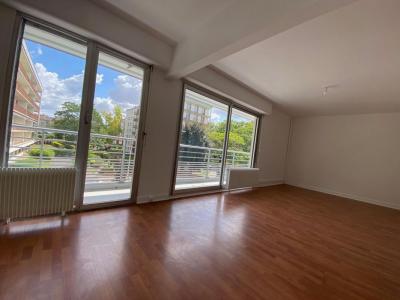 For sale Reims 4 rooms 73 m2 Marne (51100) photo 2