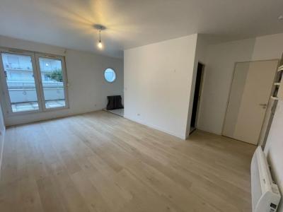 For rent Reims 1 room 28 m2 Marne (51100) photo 1