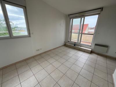 For rent Reims 3 rooms 51 m2 Marne (51100) photo 0