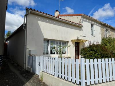 For sale Sainte-hermine 4 rooms 99 m2 Vendee (85210) photo 0