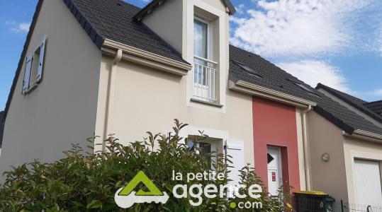 For sale Saint-doulchard 5 rooms 108 m2 Cher (18230) photo 0