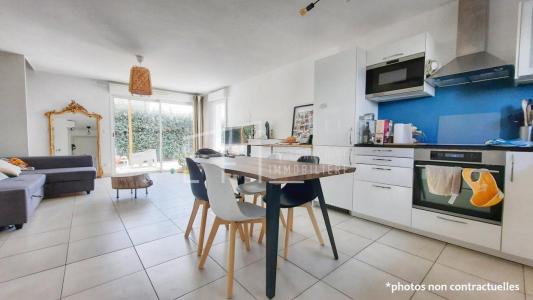 For sale Vendargues 4 rooms 80 m2 Herault (34740) photo 2