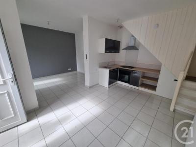 For rent Roye 3 rooms 52 m2 Somme (80700) photo 0