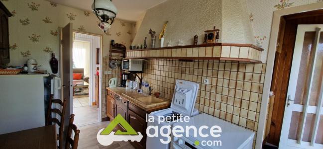 For sale Domerat 5 rooms 91 m2 Allier (03410) photo 4