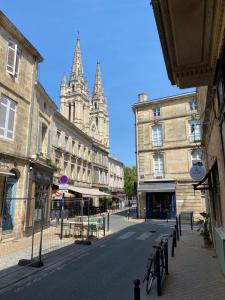 For sale Bordeaux 240 m2 Gironde (33300) photo 0