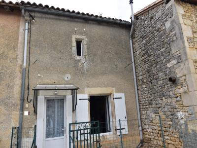 For sale Poursac NORD (communes au Nord d'Angoulme) 3 rooms 78 m2 Charente (16700) photo 0