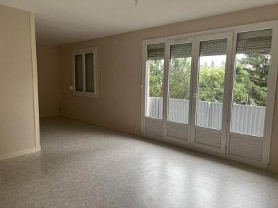 For sale Gisors 4 rooms 65 m2 Eure (27140) photo 2