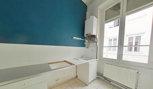 For rent Lyon-6eme-arrondissement 2 rooms 59 m2 Rhone (69006) photo 1