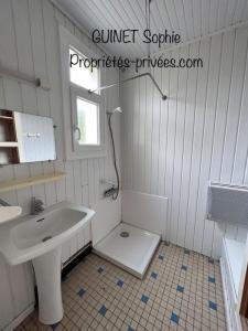 For sale Pineaux 8 rooms 128 m2 Vendee (85320) photo 1