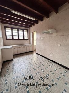 For sale Pineaux 8 rooms 128 m2 Vendee (85320) photo 3