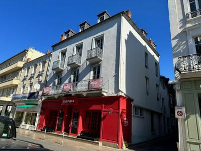 For sale Vichy 450 m2 Allier (03200) photo 0