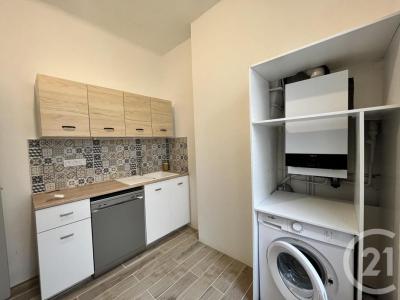 For sale Montpellier 3 rooms 61 m2 Herault (34000) photo 2