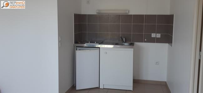 For sale Reims 2 rooms 42 m2 Marne (51100) photo 2