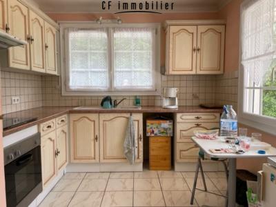 For sale Bernay 4 rooms 102 m2 Eure (27300) photo 3