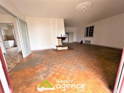 For sale Bourges 4 rooms 143 m2 Cher (18000) photo 1