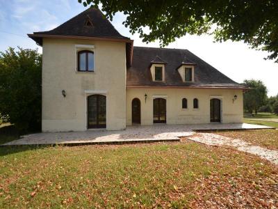 For sale Montpon-menesterol 10 rooms 274 m2 Dordogne (24700) photo 1