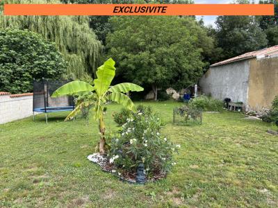For sale Saint-jean-d'angely ST JEAN D'ANGELY 5 rooms 123 m2 Charente maritime (17400) photo 2