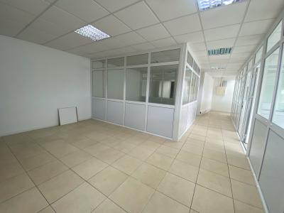 Annonce Vente Bureau Baie-mahault 971