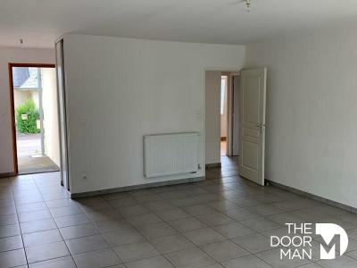 For sale Laval 5 rooms 94 m2 Mayenne (53000) photo 2