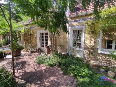 For sale Epineuil-le-fleuriel 3 rooms 136 m2 Cher (18360) photo 0