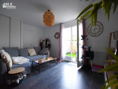 For sale Coignieres 2 rooms 48 m2 Yvelines (78310) photo 1